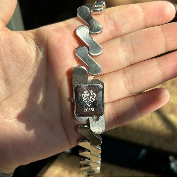 Gucci Watch - Picture 4 of 4